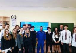 ВСТРЕЧА С КОСМОНАВТОМ