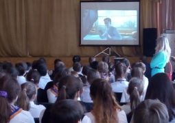 Всероссийская общественная организация "Общее дело" гимназистам о вреде курения
